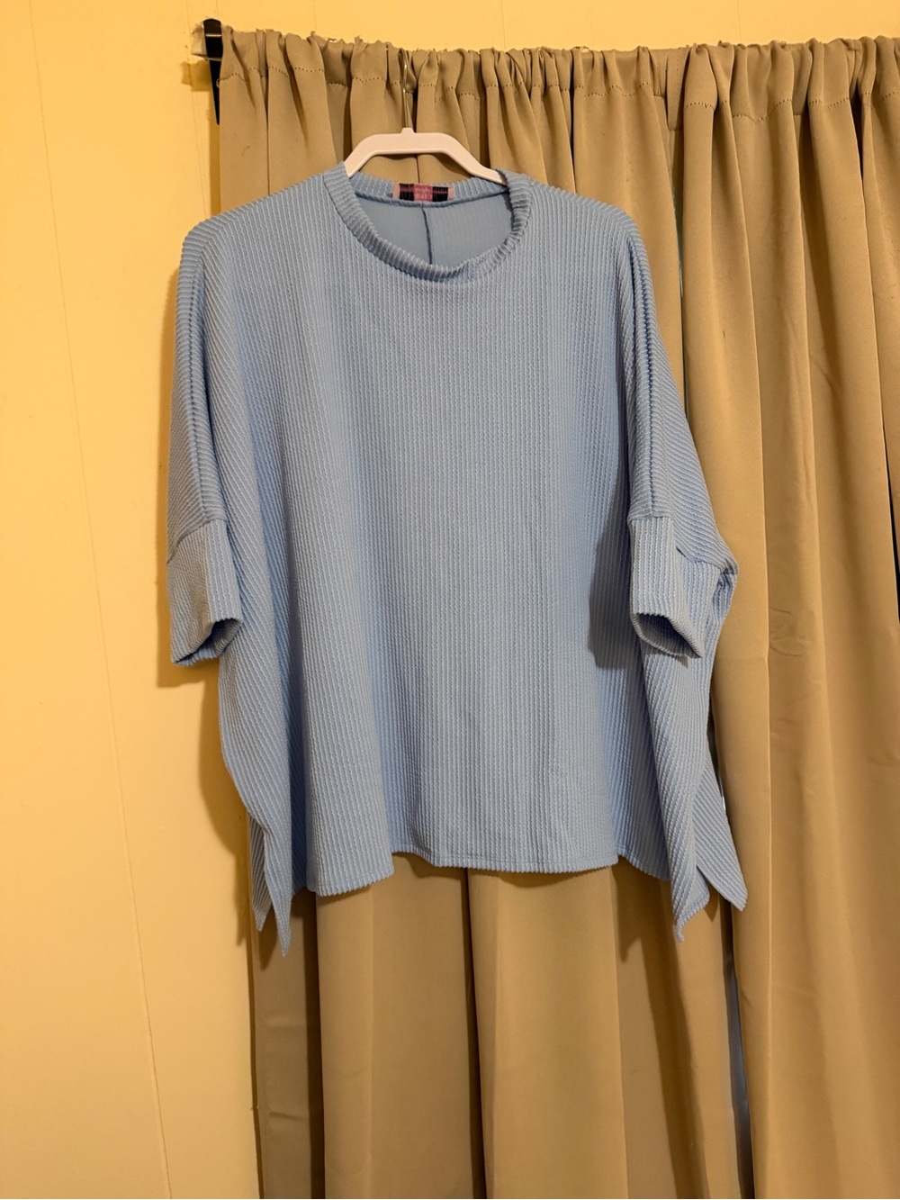 Set of 2 Raised Rib Dolman 3/4 sleeve Top - Picture 5 of 11